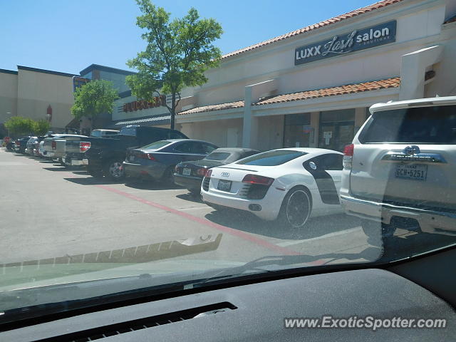 Audi R8 spotted in Dallas, Texas