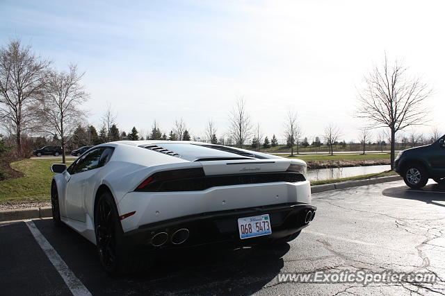 Lamborghini Huracan spotted in Northbrook, Illinois