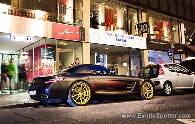 Mercedes SLS AMG spotted in Munich, Germany