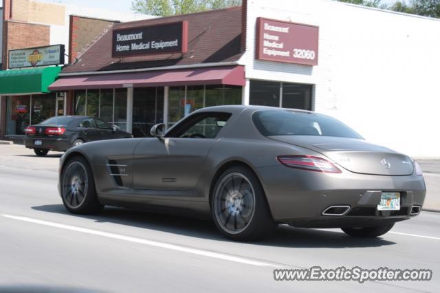 Mercedes SLS AMG spotted in Birmingham, Michigan