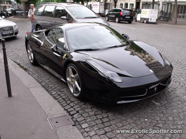 Ferrari 458 Italia spotted in Paris, France