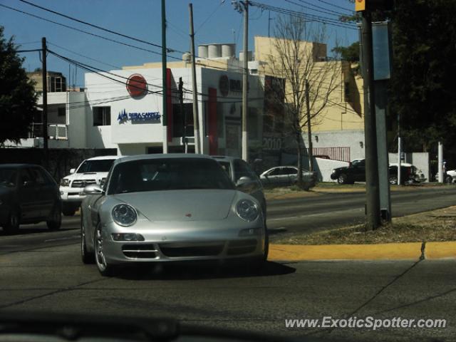 Porsche 911 spotted in Guadalajara, Mexico