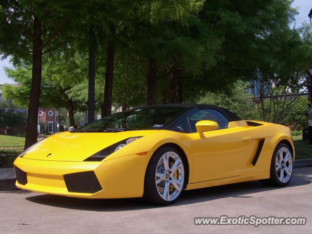 Lamborghini Gallardo spotted in Houston, Texas