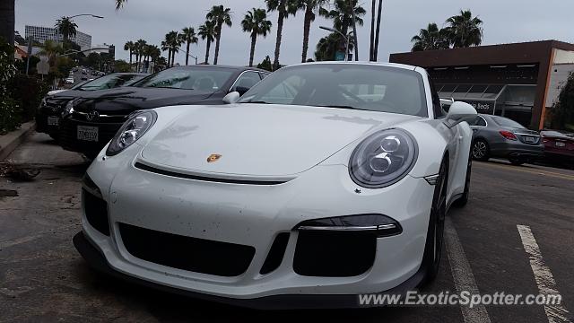 Porsche 911 GT3 spotted in La Jolla, California