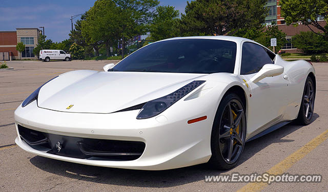 Ferrari 458 Italia spotted in Burr Ridge, Illinois