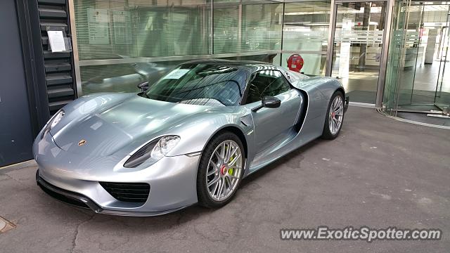 Porsche 918 Spyder spotted in Stuttgart, Germany