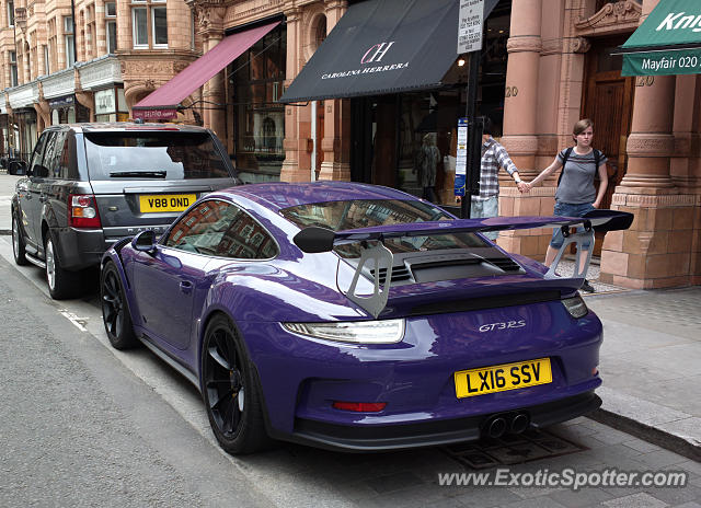 Porsche 911 GT3 spotted in London, United Kingdom