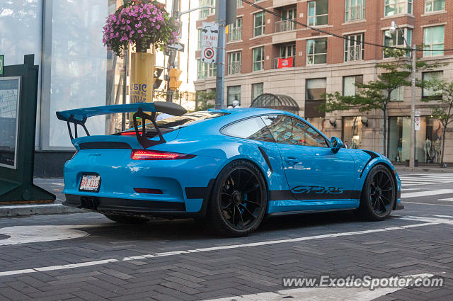 Porsche 911 GT3 spotted in Toronto, Ontario, Canada