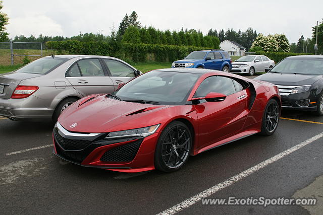 Acura NSX spotted in Boischatel, Canada
