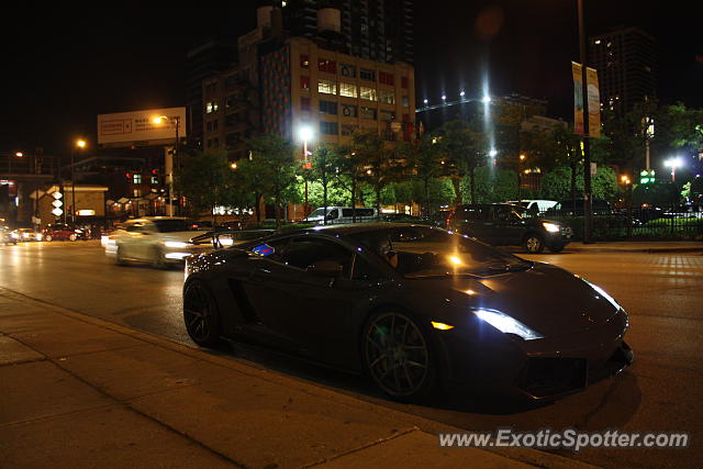 Lamborghini Gallardo spotted in Chicago, Illinois