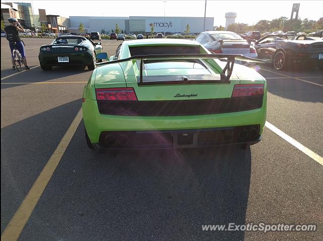 Lamborghini Gallardo spotted in Minnetonka, Minnesota