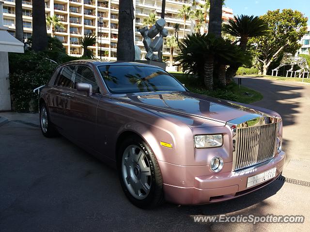 Rolls-Royce Phantom spotted in Cannes, France