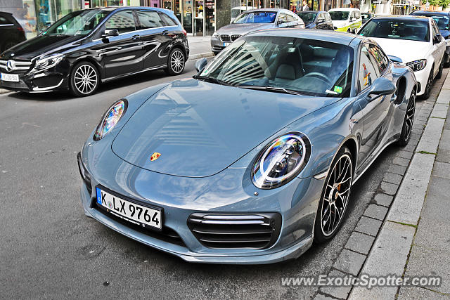 Porsche 911 Turbo spotted in Düsseldorf, Germany