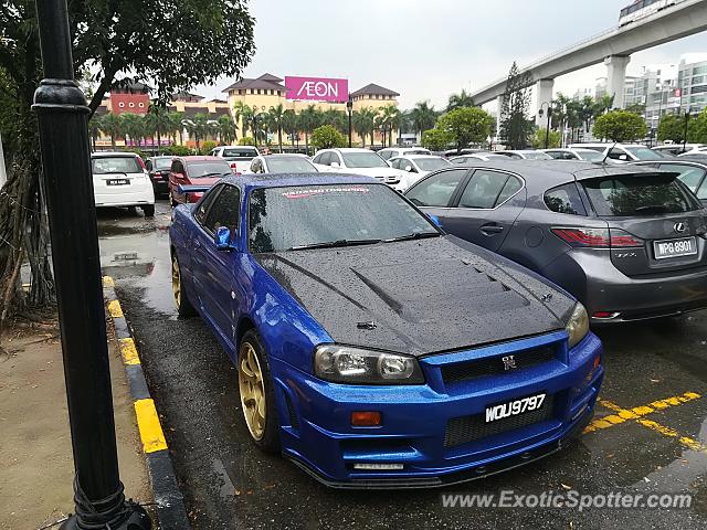 Nissan Skyline spotted in Puchong, Malaysia