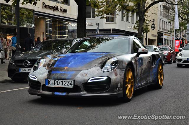 Porsche 911 Turbo spotted in Düsseldorf, Germany