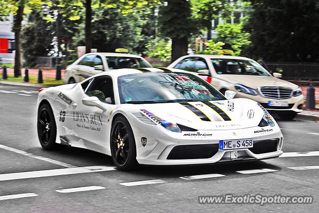 Ferrari 458 Italia spotted in Düsseldorf, Germany