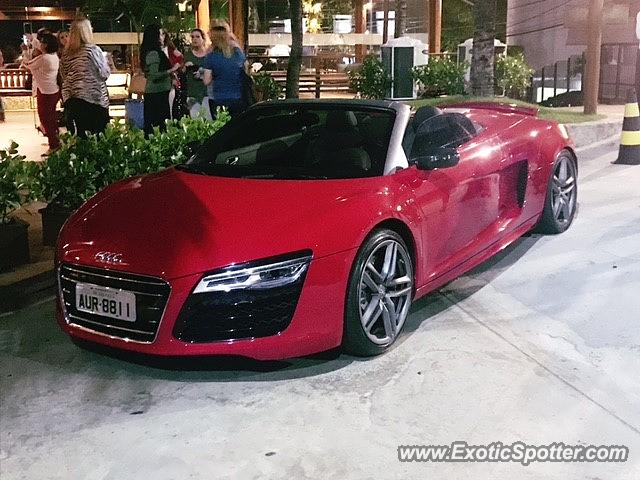 Audi R8 spotted in Fortaleza, Brazil