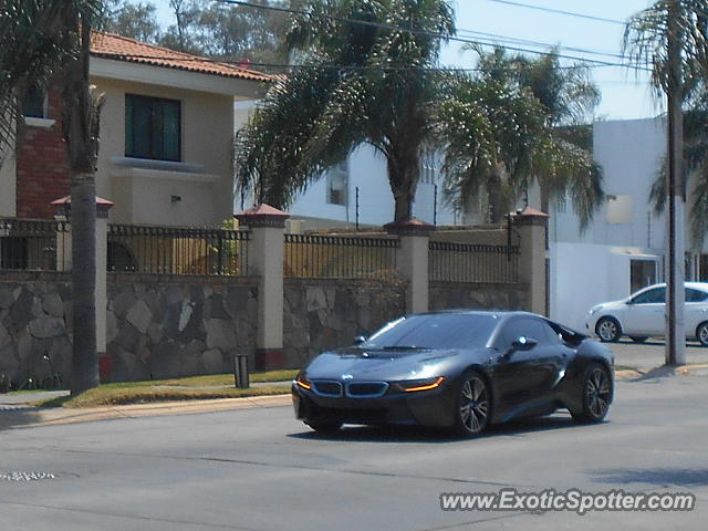 BMW I8 spotted in Guadalajara, Mexico