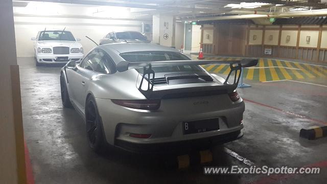 Porsche 911 GT3 spotted in Jakarta, Indonesia