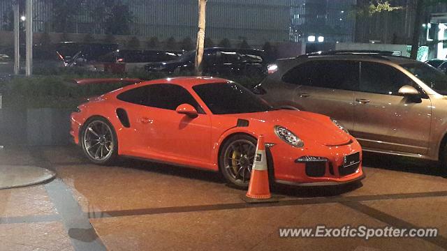 Porsche 911 GT3 spotted in Jakarta, Indonesia