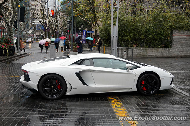 Lamborghini Aventador spotted in Shanghai, China