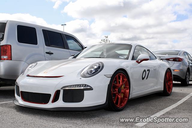 Porsche 911 GT3 spotted in Austin, Texas