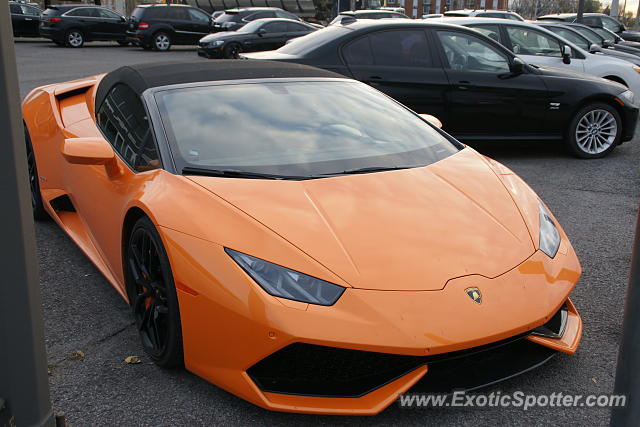 Lamborghini Huracan spotted in Québec, Canada