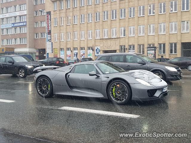 Porsche 918 Spyder spotted in Warsaw, Poland