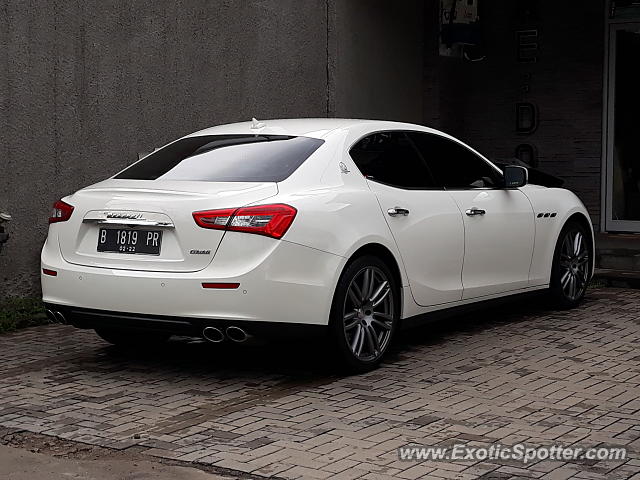 Maserati Ghibli spotted in Jakarta, Indonesia