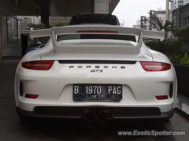 Porsche 911 GT3 spotted in Jakarta, Indonesia