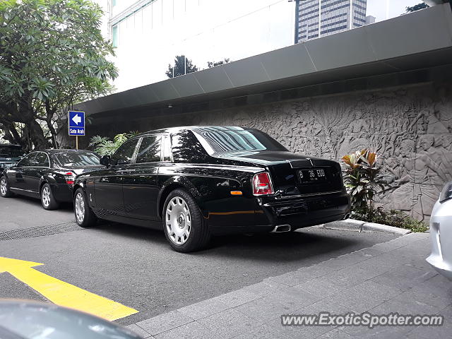 Rolls-Royce Phantom spotted in Jakarta, Indonesia