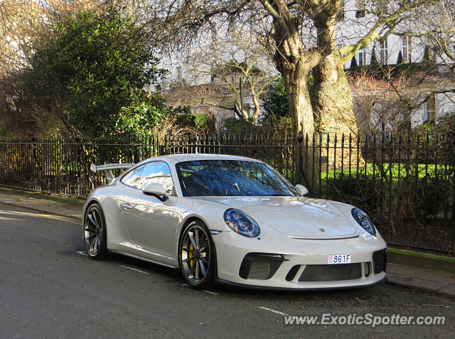 Porsche 911 GT3 spotted in London, United Kingdom