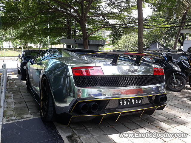 Lamborghini Gallardo spotted in Jakarta, Indonesia