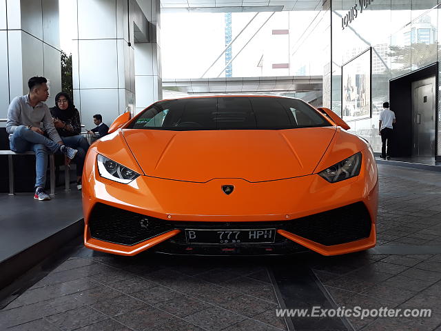 Lamborghini Huracan spotted in Jakarta, Indonesia