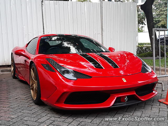 Ferrari 458 Italia spotted in Jakarta, Indonesia