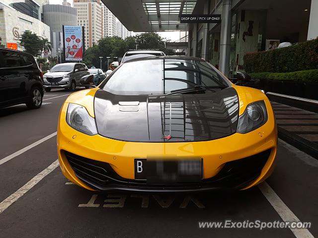 Mclaren MP4-12C spotted in Jakarta, Indonesia