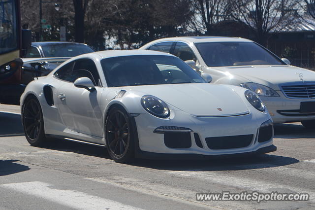 Porsche 911 GT3 spotted in Manhattan, New York