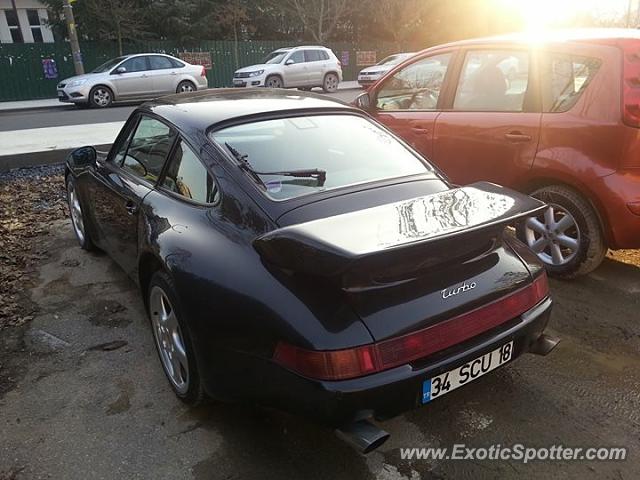 Porsche 911 spotted in Istanbul, Turkey