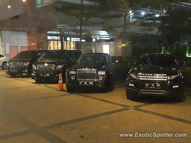 Rolls-Royce Phantom spotted in Jakarta, Indonesia