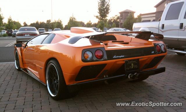 Lamborghini Diablo spotted in Fair Oaks, California