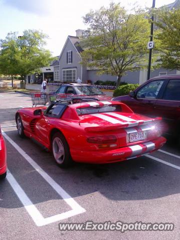 Dodge Viper spotted in Cape cod, Massachusetts