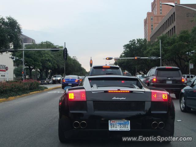 Lamborghini Gallardo spotted in Houston, Texas