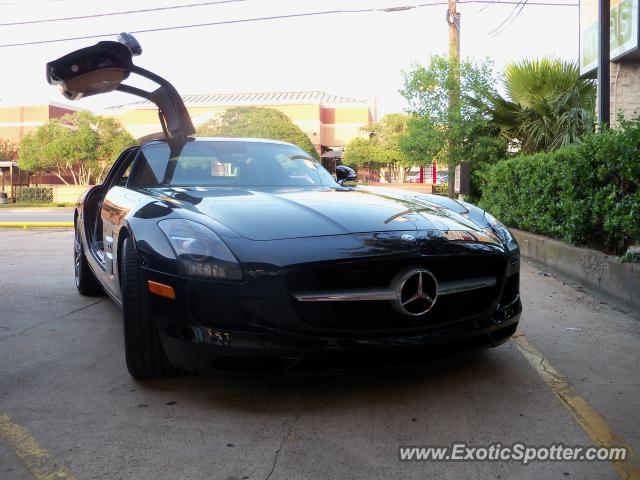 Mercedes SLS AMG spotted in Houston, Texas