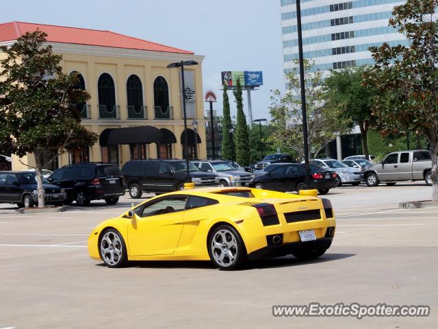 Lamborghini Gallardo spotted in Houston, Texas