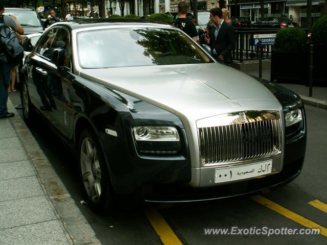 Rolls Royce Ghost spotted in Paris, France