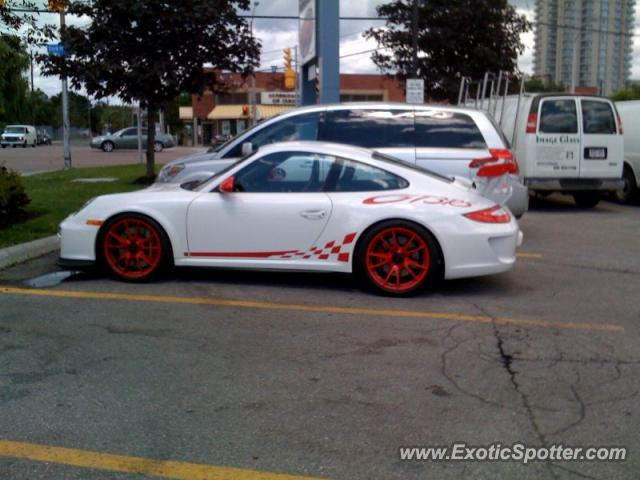 Porsche 911 GT3 spotted in Toronto, Canada