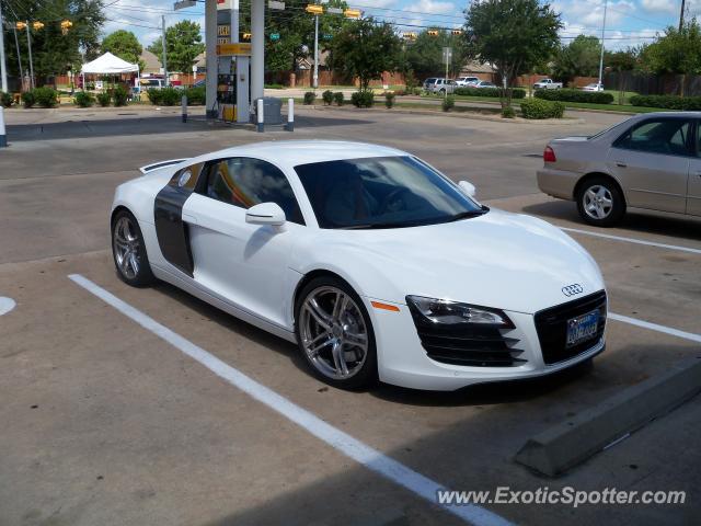 Audi R8 spotted in Katy, Texas