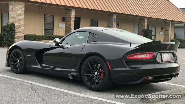 Dodge Viper spotted in Shalimar, Florida