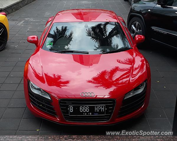 Audi R8 spotted in Jakarta, Indonesia