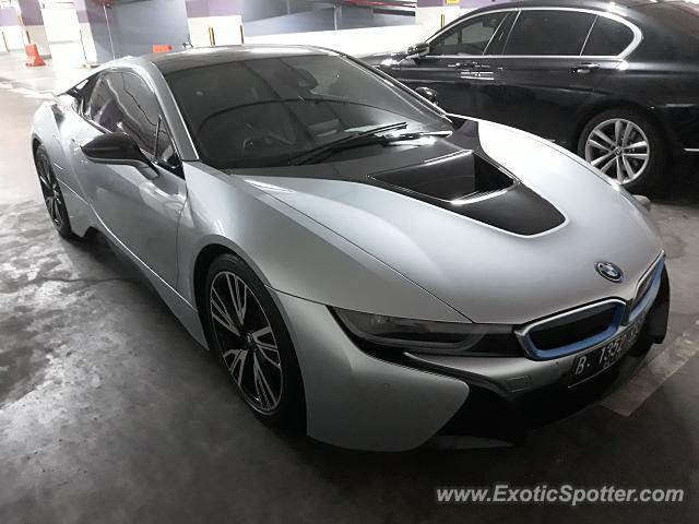 BMW I8 spotted in Jakarta, Indonesia